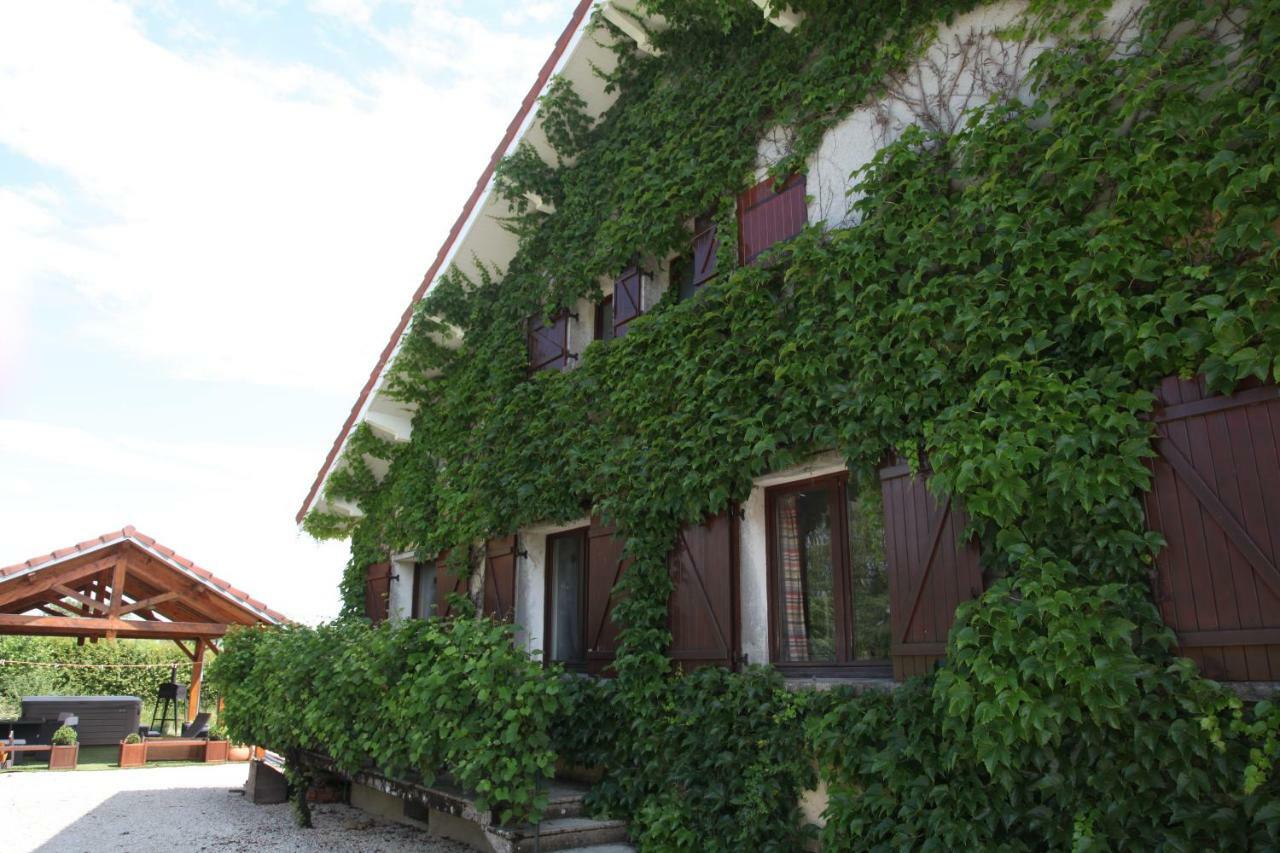 Gite De Solama Avec Spa Balleville エクステリア 写真